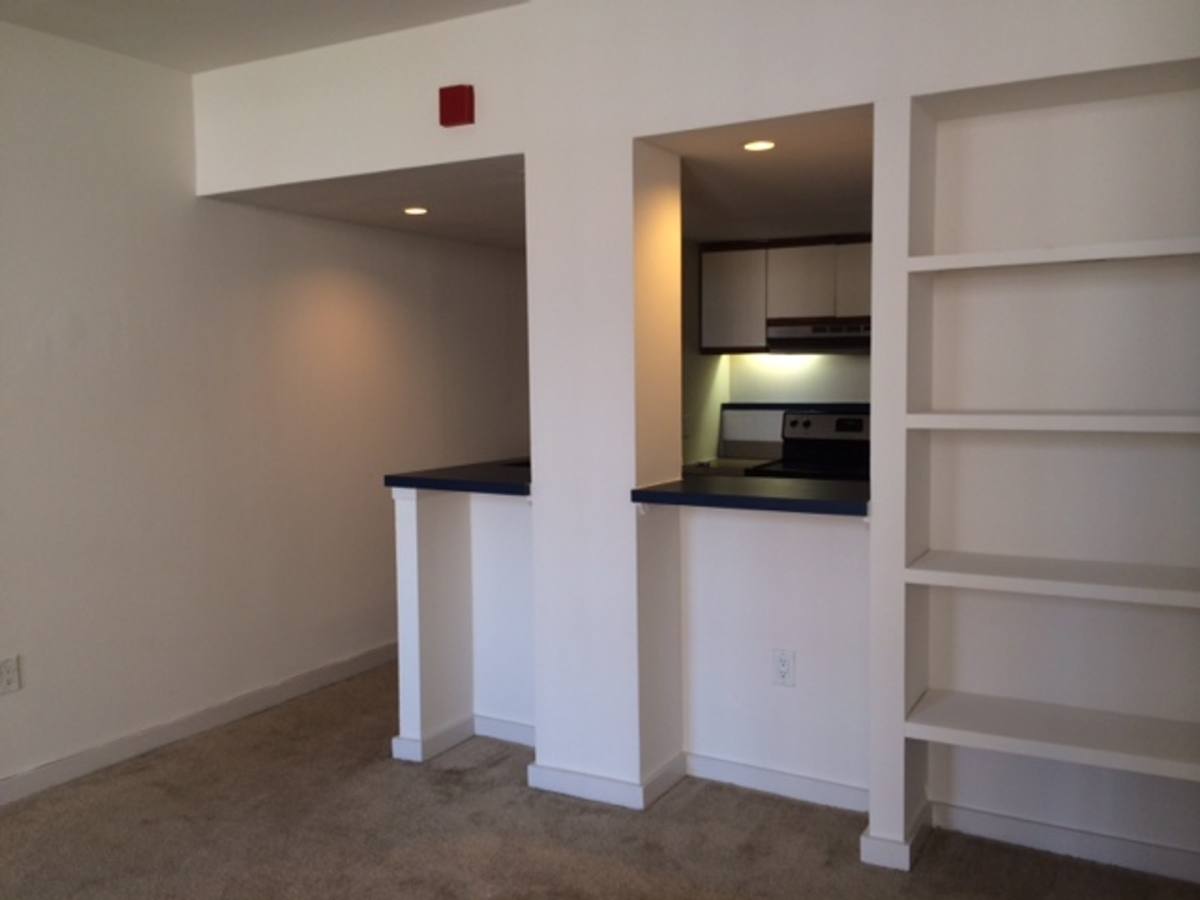 Apartment for rent at 24-30 S Bank St, Philadelphia, PA 19106