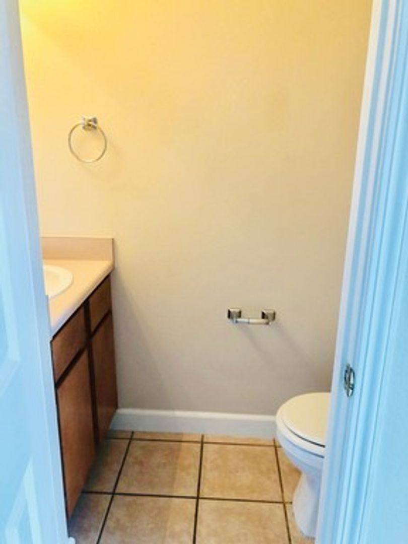 Townhouse for rent at 3203 Arkansas Rd, West Monroe, LA 71291