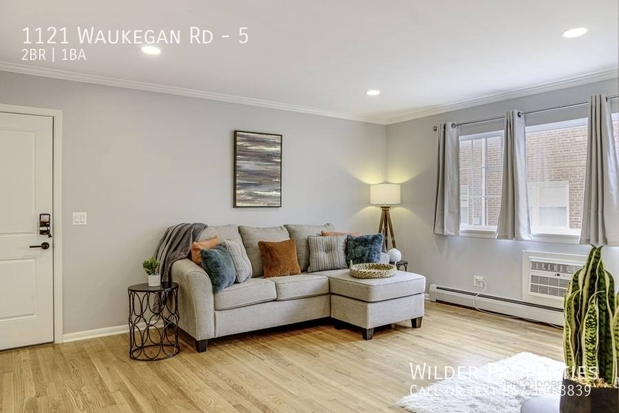 Townhouse for rent at 1121 Waukegan Rd #5, Deerfield, IL 60015