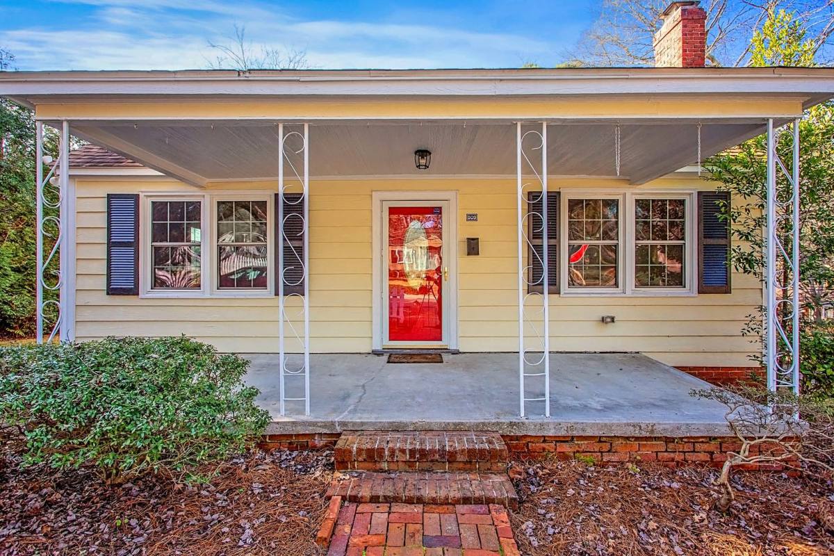 House for rent at 809 Cape Fear Ave, Fayetteville, NC 28303