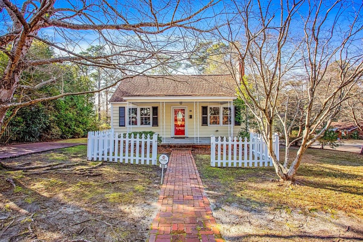 House for rent at 809 Cape Fear Ave, Fayetteville, NC 28303