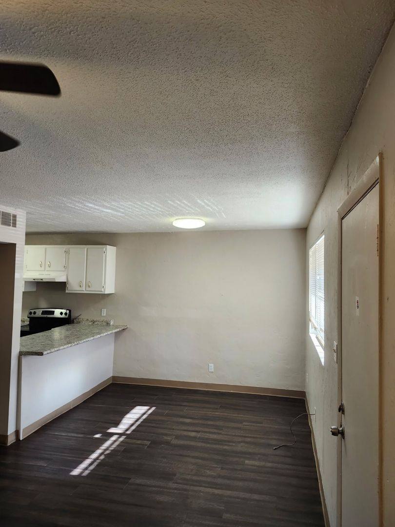 Apartment for rent at 1402 Melvin St, Tallahassee, FL 32301
