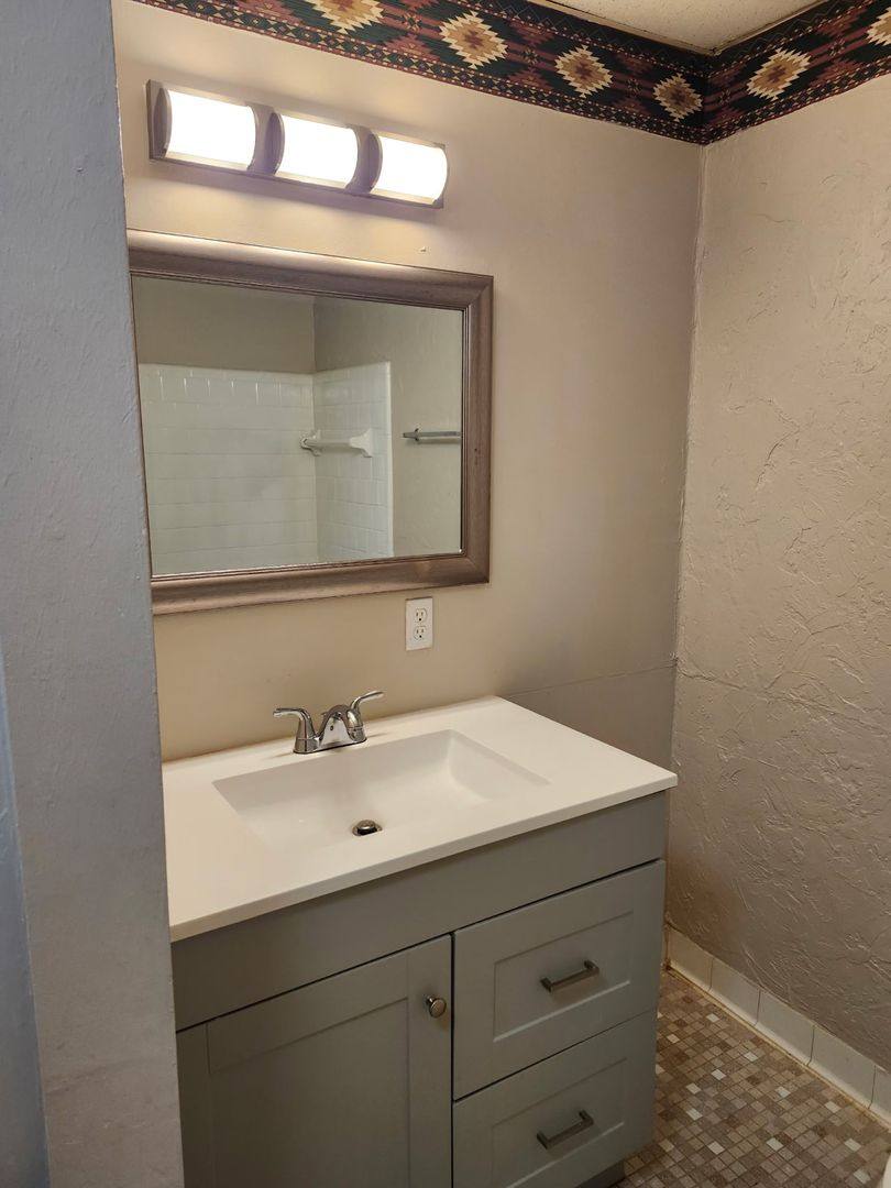 Apartment for rent at 1402 Melvin St, Tallahassee, FL 32301