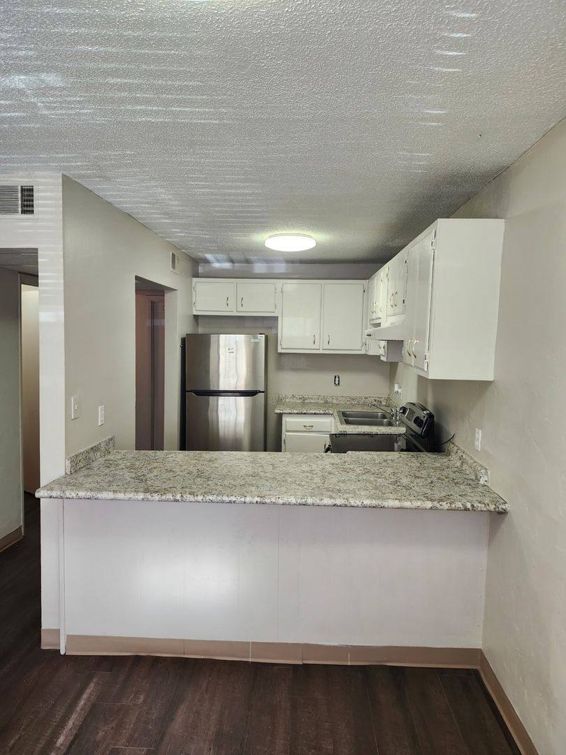 Apartment for rent at 1402 Melvin St, Tallahassee, FL 32301