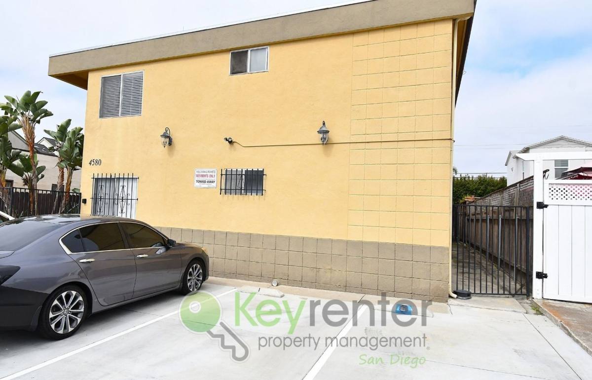 Apartment for rent at 4580 33rd St, San Diego, CA 92116