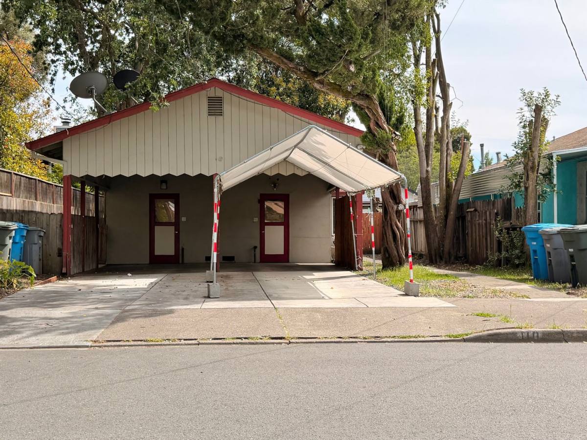 Apartment for rent at 108 Boyce St, Santa Rosa, CA 95401