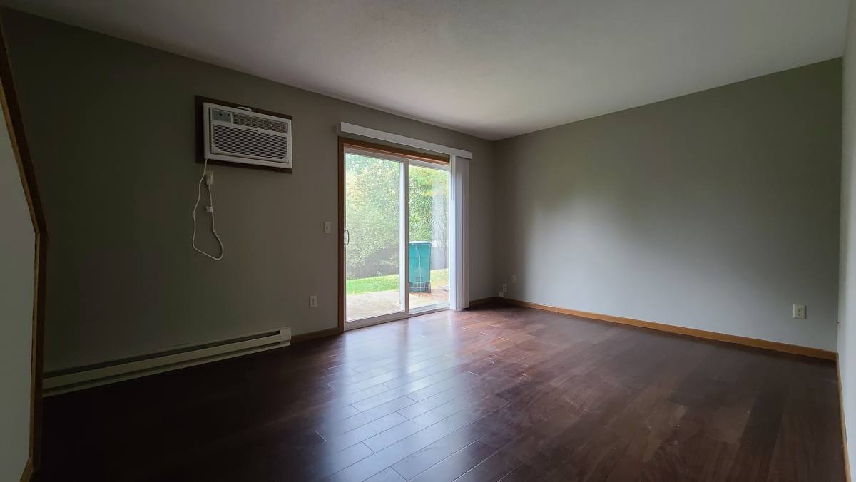 Townhouse for rent at 353 Nicole Lane #4, River Falls, WI 54022
