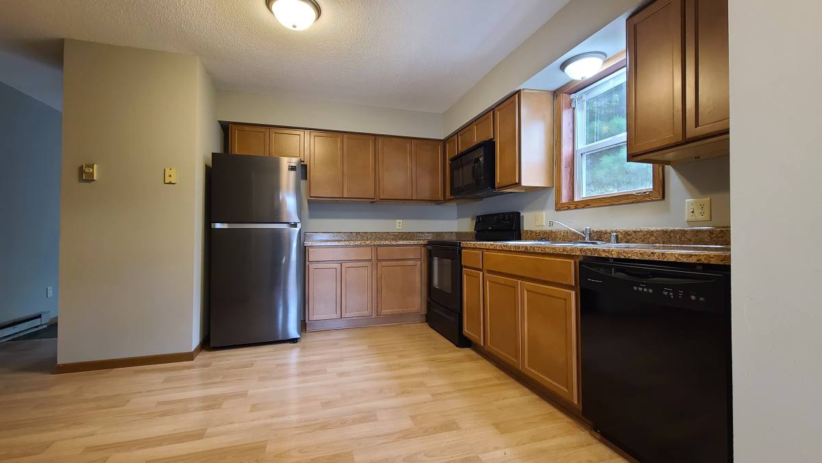 Townhouse for rent at 353 Nicole Lane #4, River Falls, WI 54022