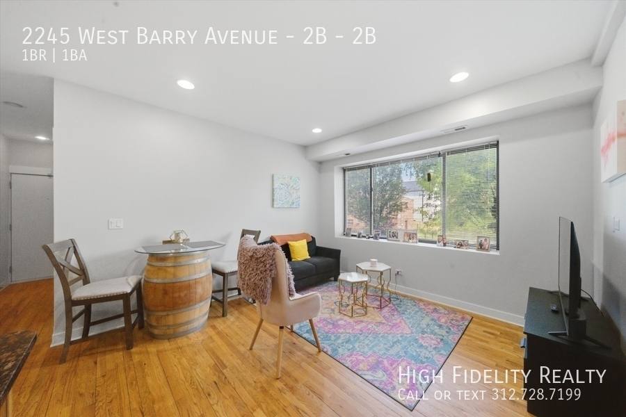 Apartment for rent at 2245 W Barry Ave #2B, Chicago, IL 60618
