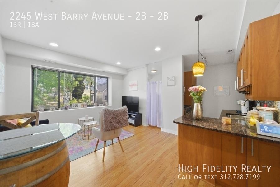 Apartment for rent at 2245 W Barry Ave #2B, Chicago, IL 60618