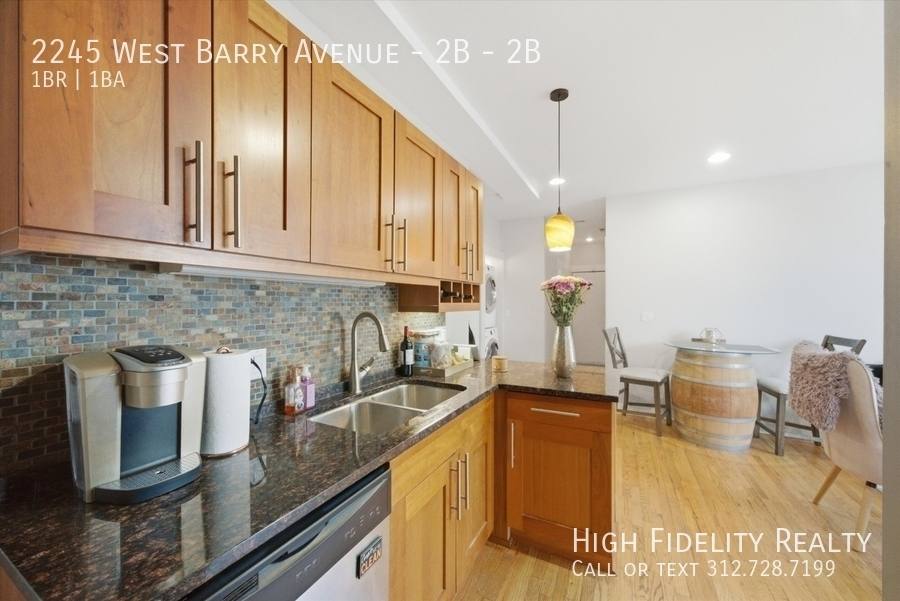 Apartment for rent at 2245 W Barry Ave #2B, Chicago, IL 60618