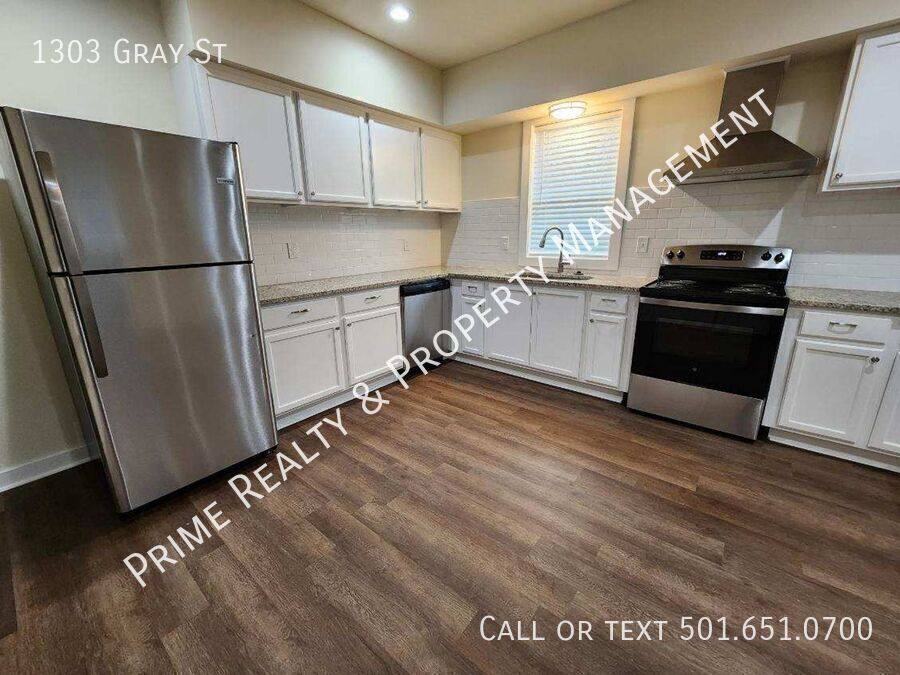 House for rent at 1303 Gray St, Benton, AR 72015