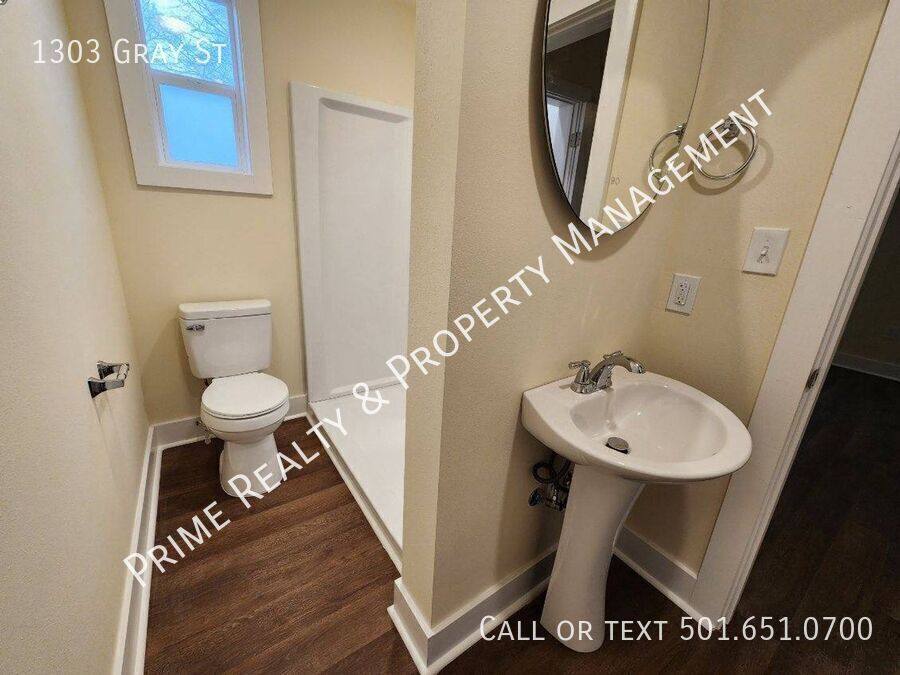 House for rent at 1303 Gray St, Benton, AR 72015