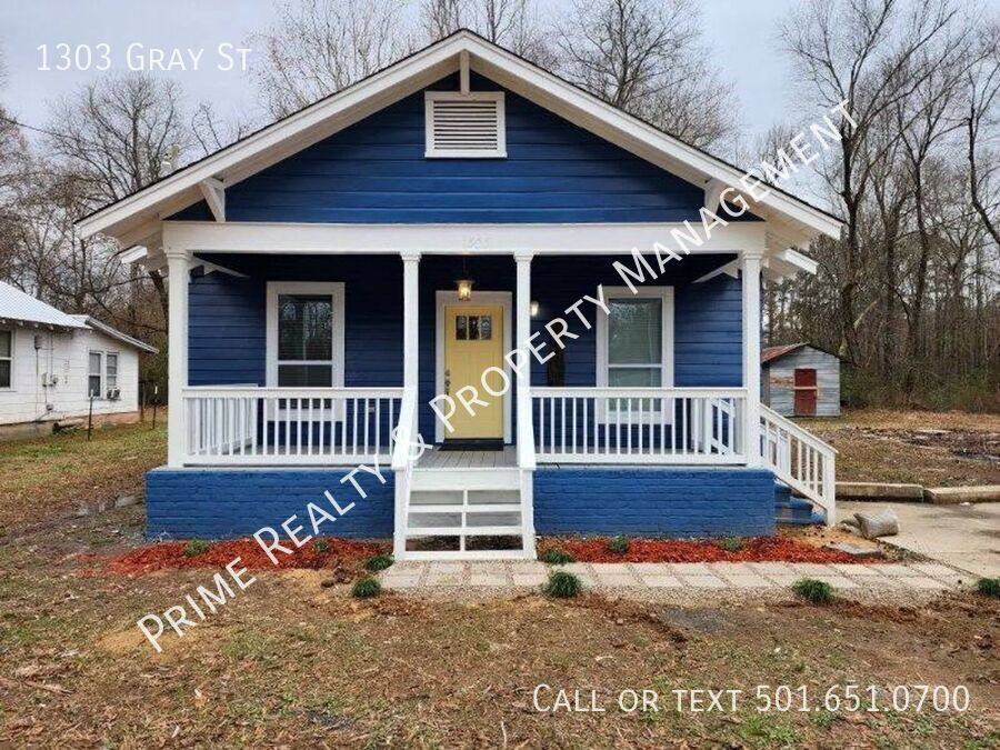 House for rent at 1303 Gray St, Benton, AR 72015