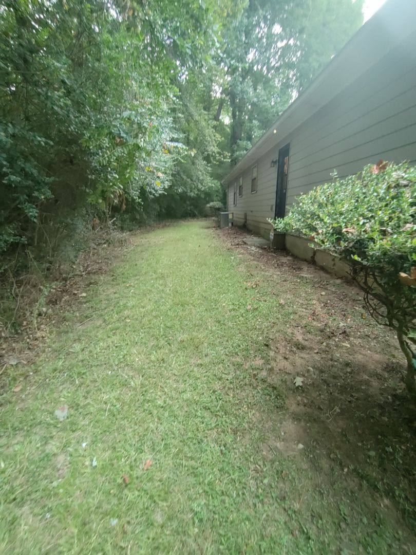 House for rent at 1958 Overton Trail, Stone Mountain, GA 30088