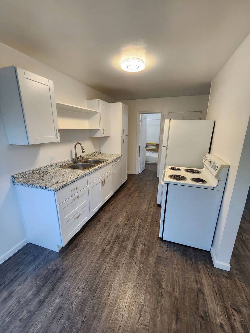 Apartment for rent at 1483 NW Fairmount St, Roseburg, OR 97470