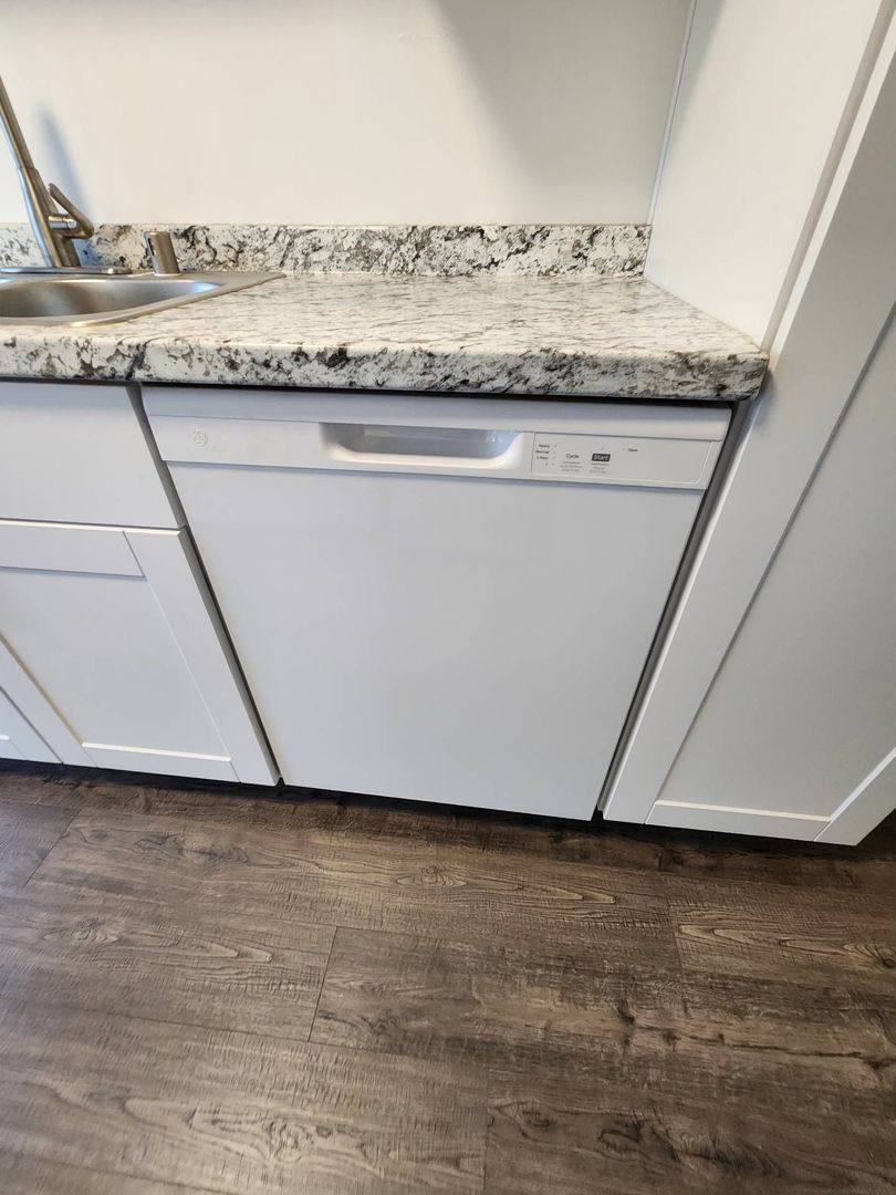 Apartment for rent at 1483 NW Fairmount St, Roseburg, OR 97470