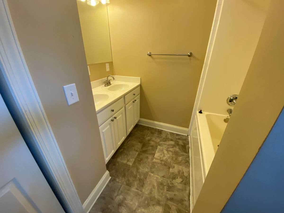 Townhouse for rent at 103-14 Pickens St, Clemson, SC 29631