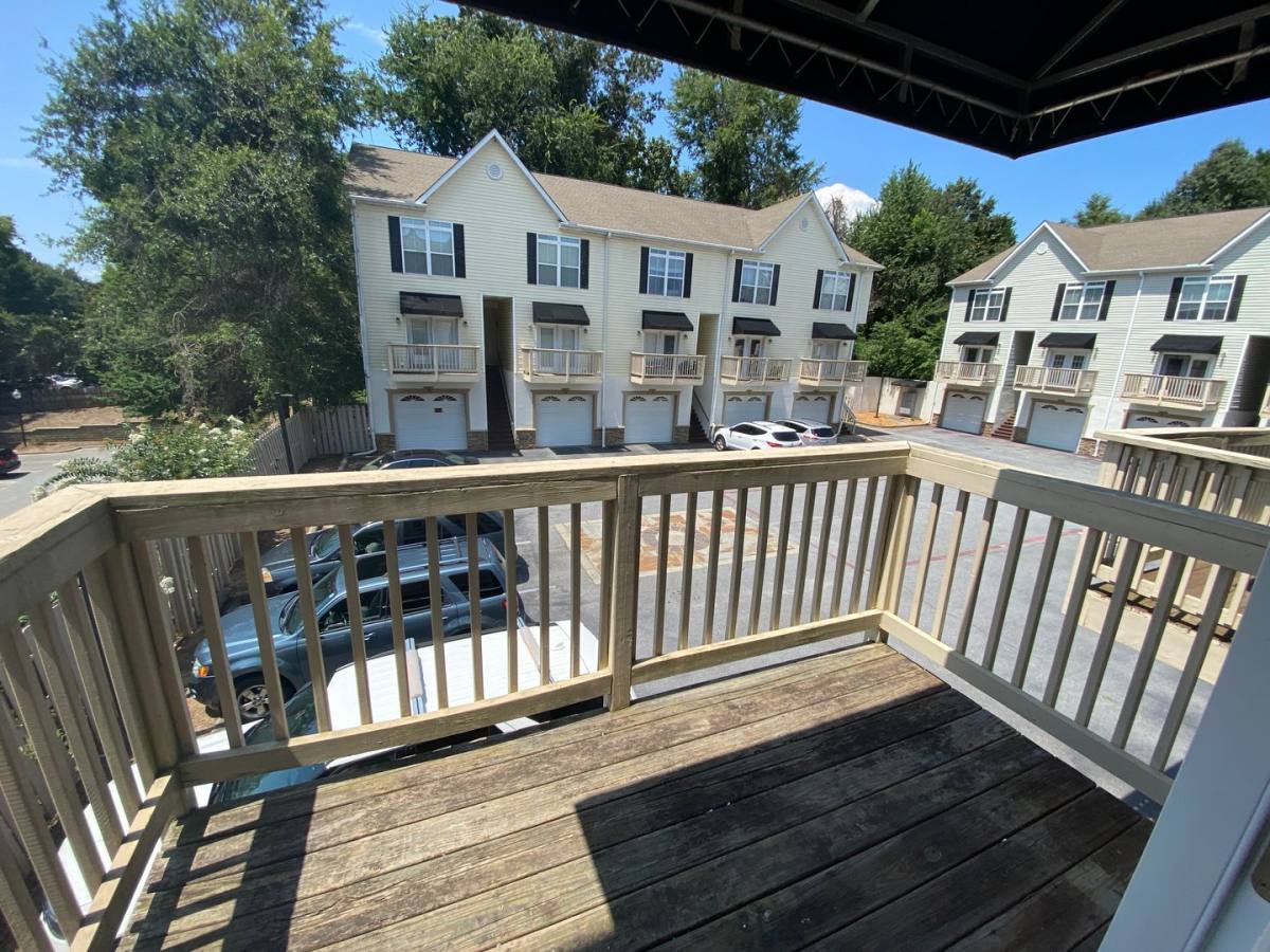 Townhouse for rent at 103-14 Pickens St, Clemson, SC 29631