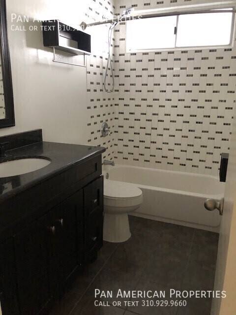 Apartment for rent at 11275 Westminster Ave #202, Los Angeles, CA 90066
