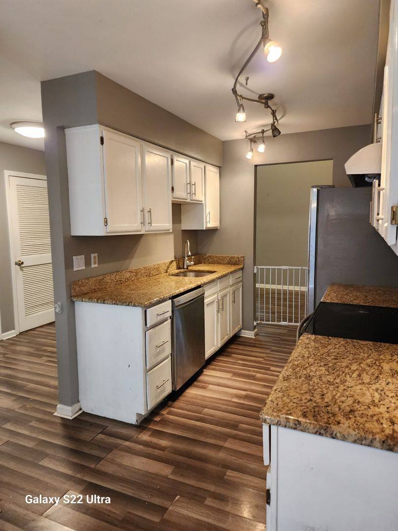 Townhouse for rent at 2303 Doral Dr, Blackwood, NJ 08012