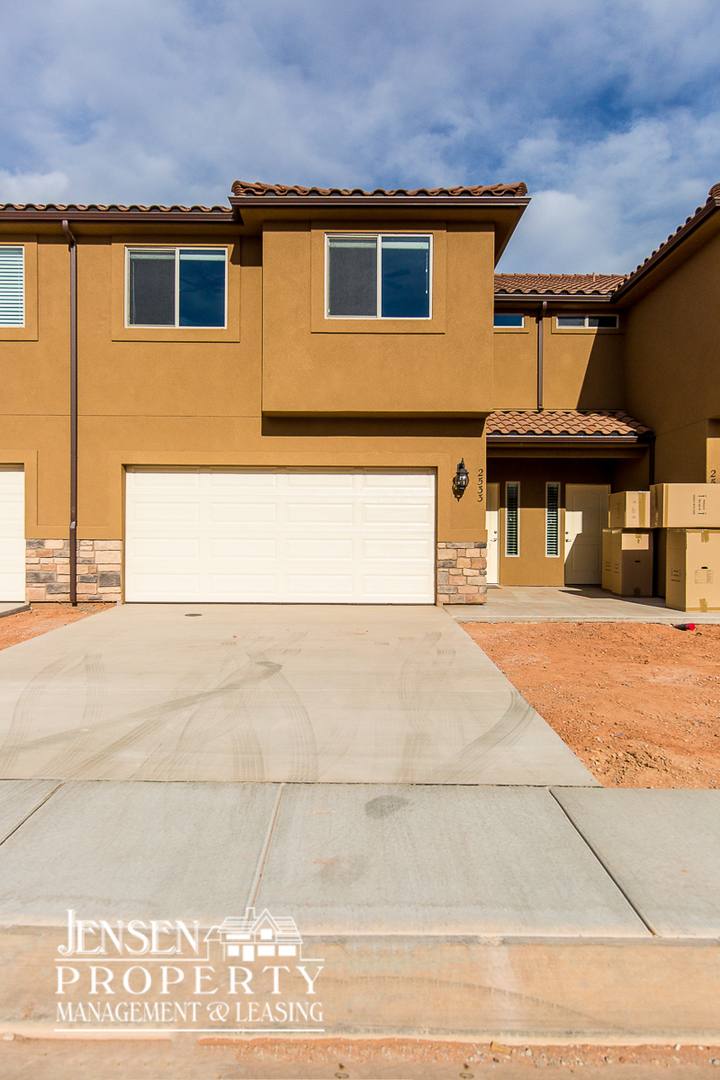 House for rent at 2502 Bella Vista Dr, Santa Clara, UT 84765