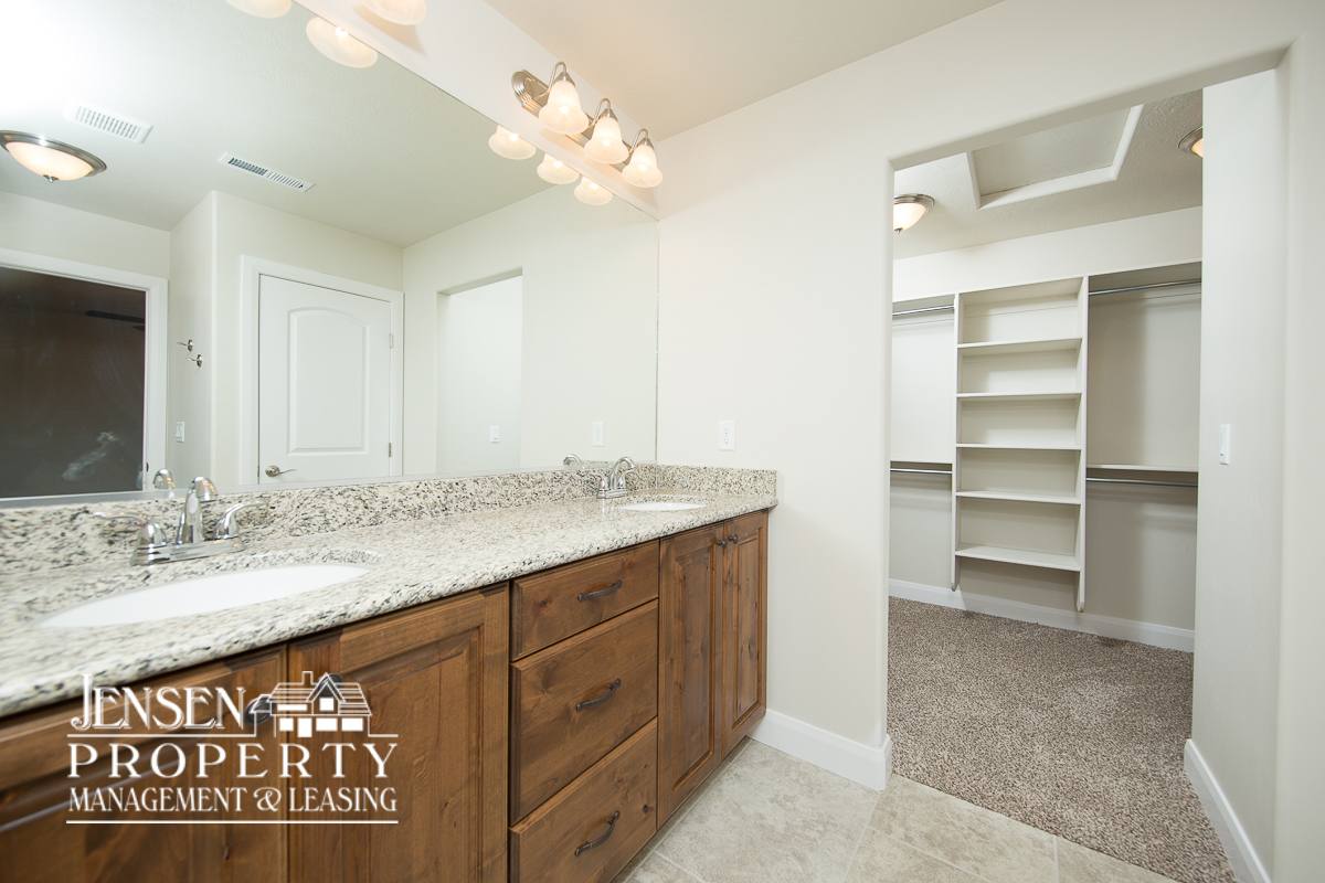 House for rent at 2502 Bella Vista Dr, Santa Clara, UT 84765