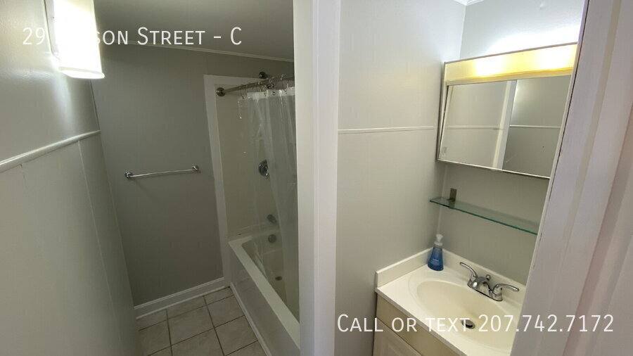 Apartment for rent at 29 Nelson St #C, Dover, NH 03820