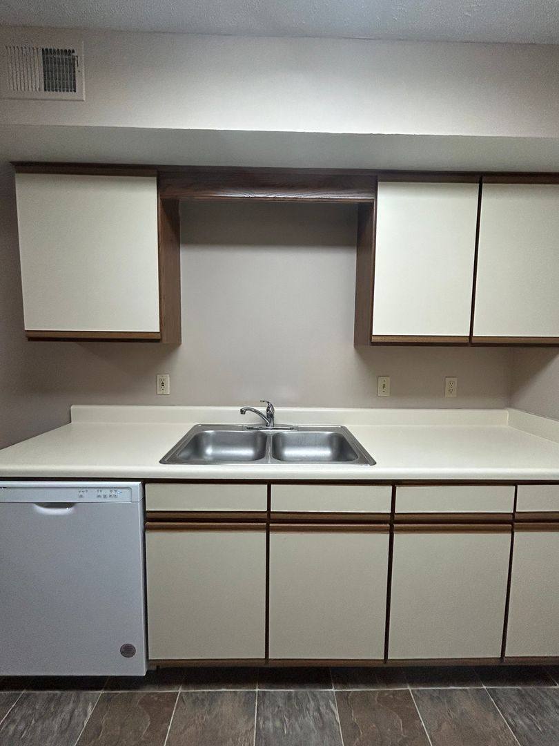 Apartment for rent at 4740 Virginia St, Omaha, NE 68157