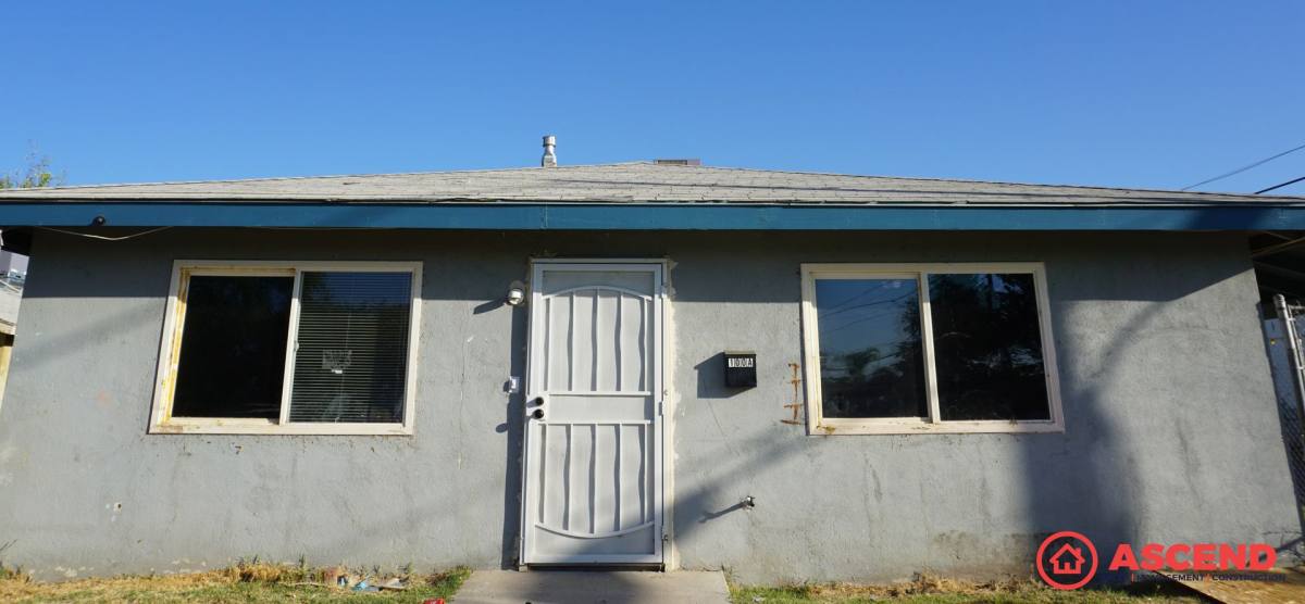 Apartment for rent at 100 Warren Ave, Bakersfield, CA 93308