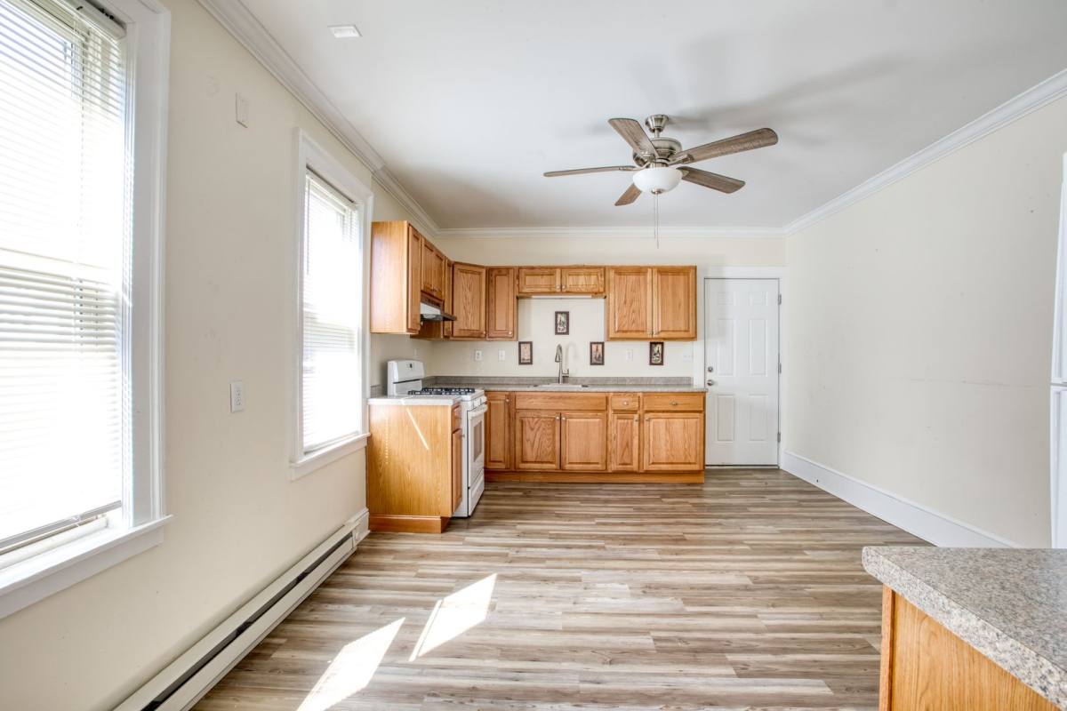 Apartment for rent at 44 Glendale Ave, Hartford, CT 06106