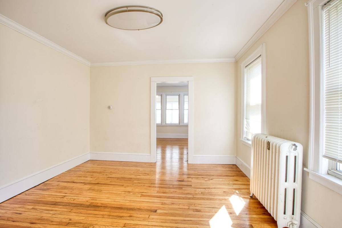 Apartment for rent at 44 Glendale Ave, Hartford, CT 06106
