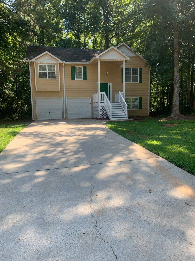 House for rent at 147 Kylee Court, Villa Rica, GA 30180