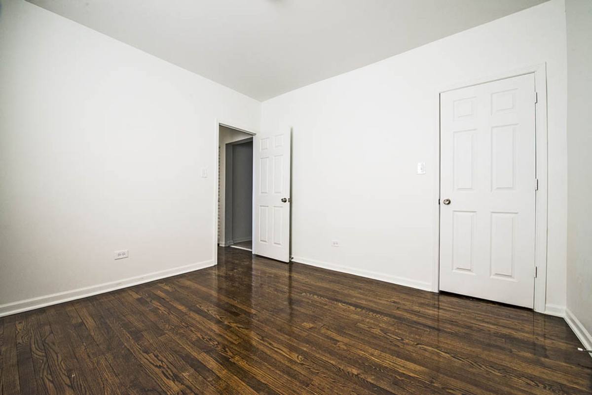 Apartment for rent at 7654 S Marshfield Ave, Chicago, IL 60620