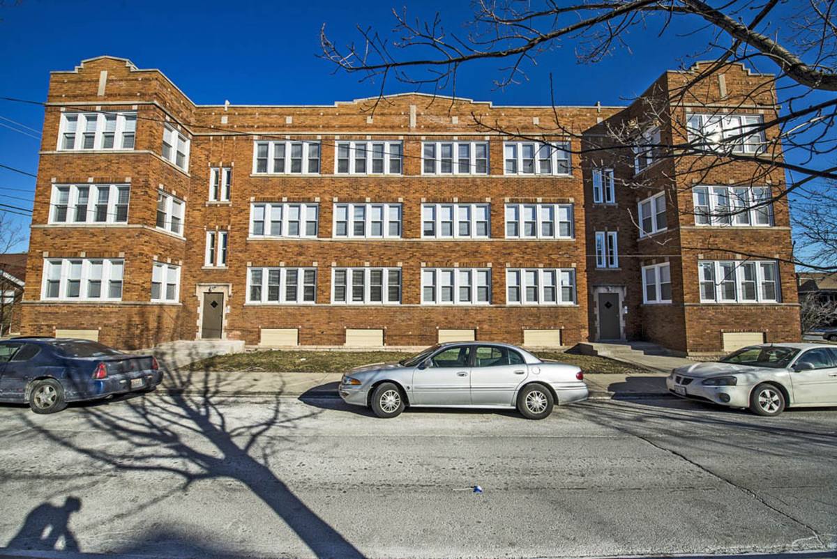 Apartment for rent at 7654 S Marshfield Ave, Chicago, IL 60620