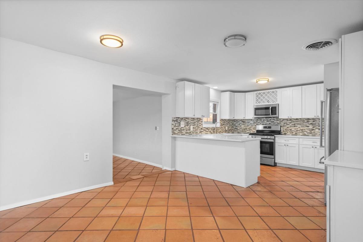 House for rent at 4900 Eastdale Dr, Austin, TX 78723