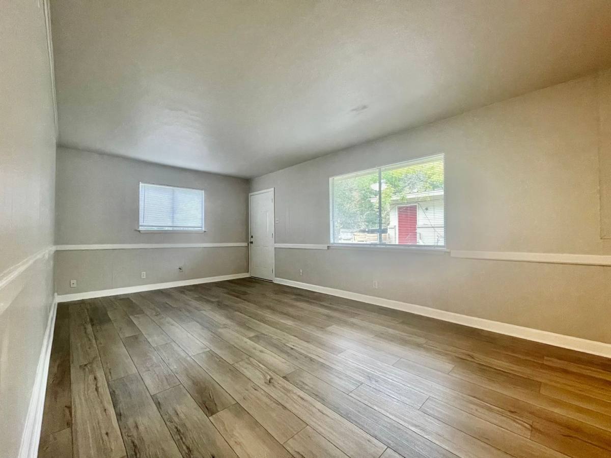 Townhouse for rent at 1114 Advance St, San Marcos, TX 78666