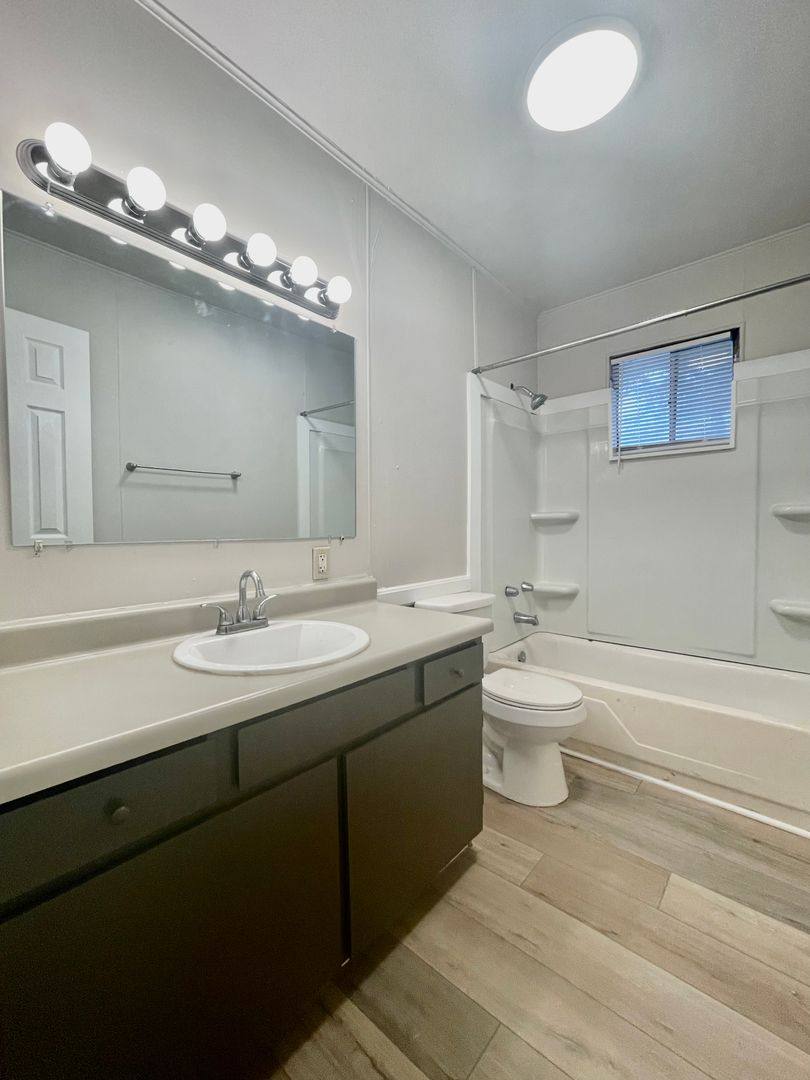 Townhouse for rent at 1114 Advance St, San Marcos, TX 78666