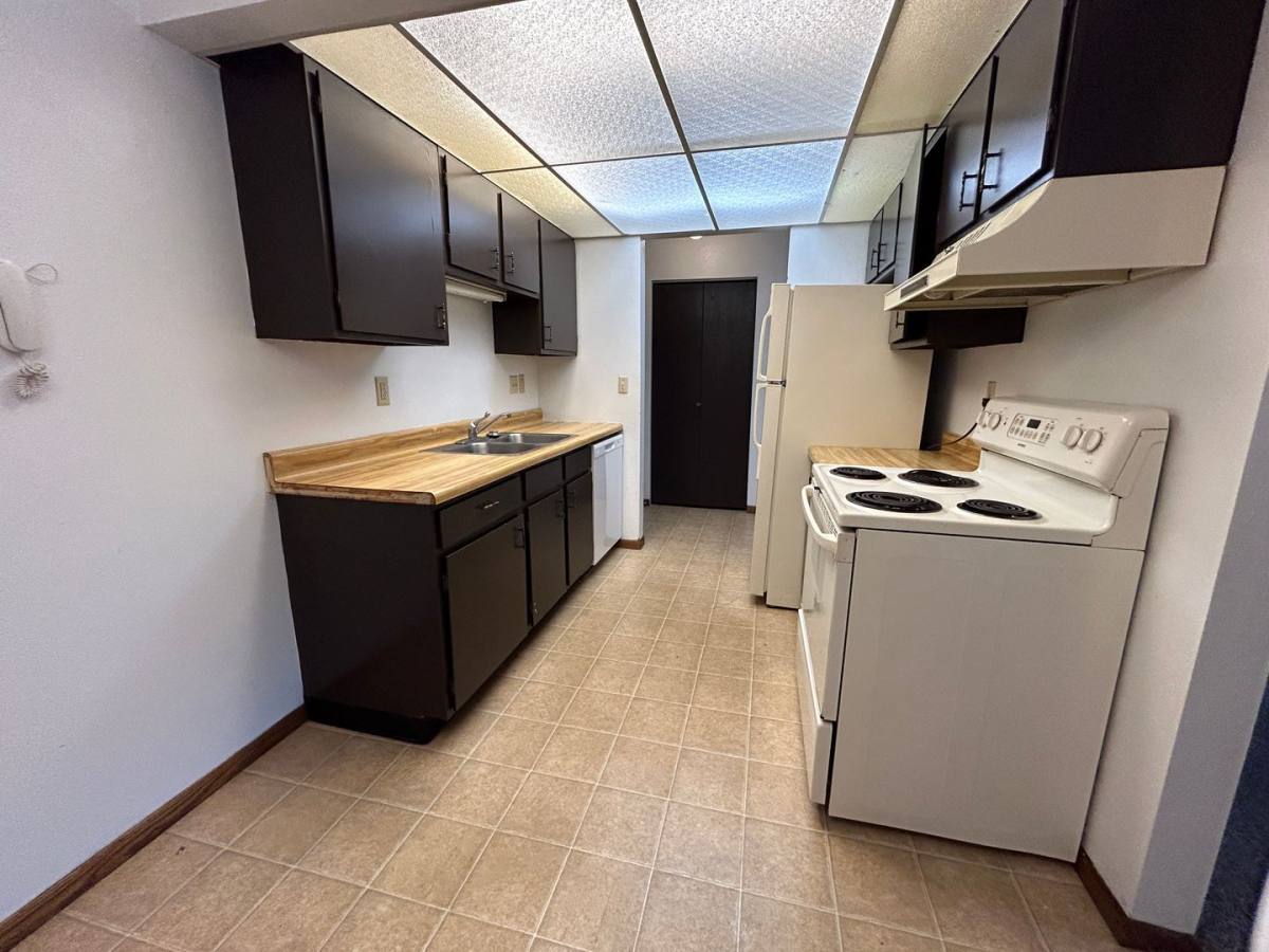 Apartment for rent at 671 24th St W, Dickinson, ND 58601