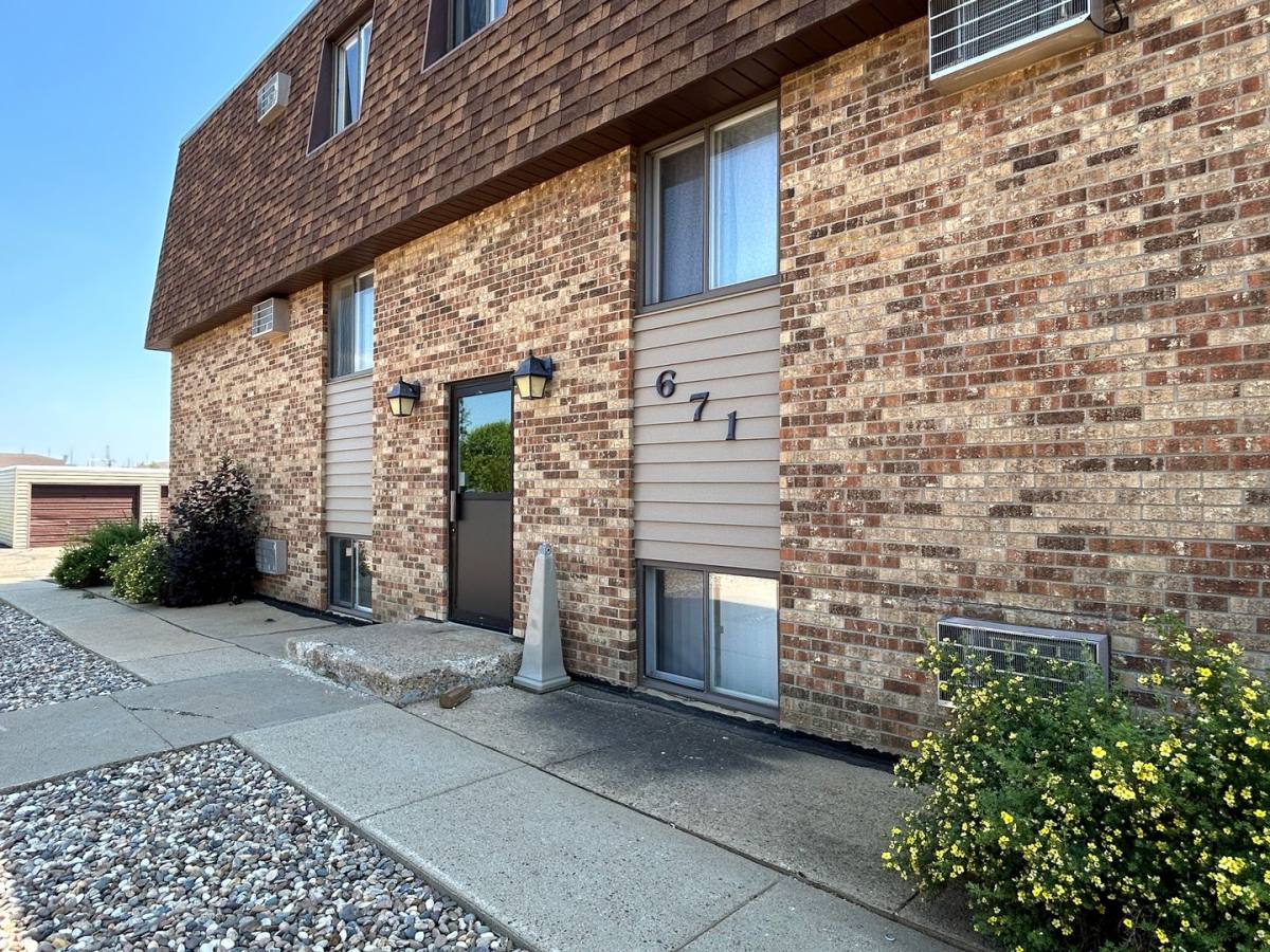 Apartment for rent at 671 24th St W, Dickinson, ND 58601