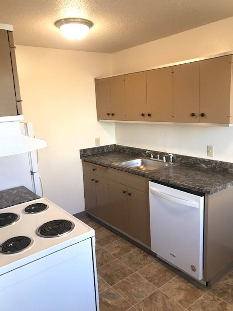 Apartment for rent at 8605 Hipkins Rd SW, Lakewood, WA 98498