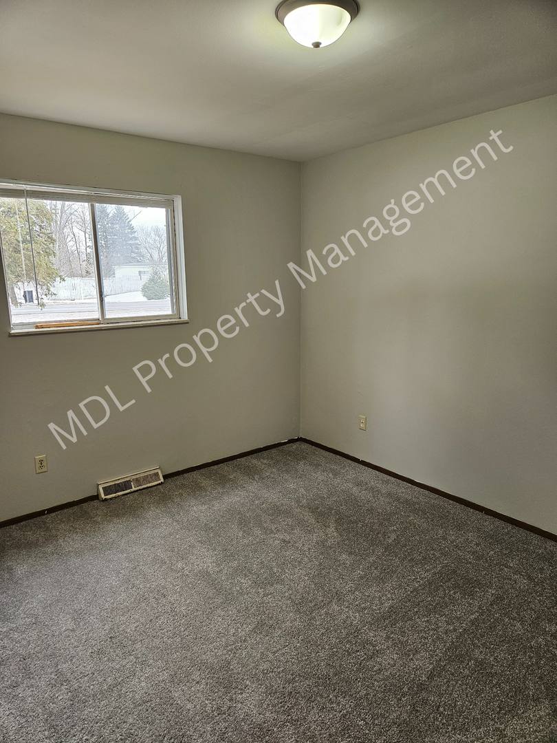 Apartment for rent at 5055 S Washington Rd, Saginaw, MI 48601