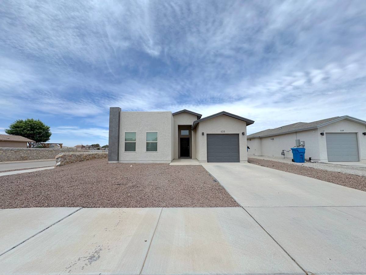 House for rent at 121 Alamito Creek, Clint, TX 79836