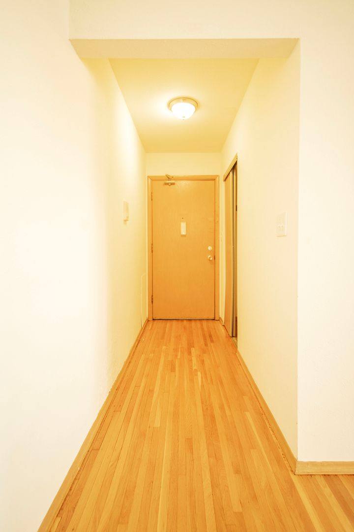 Apartment for rent at 2500 - 7th Ave E, Saint Paul, MN 55109