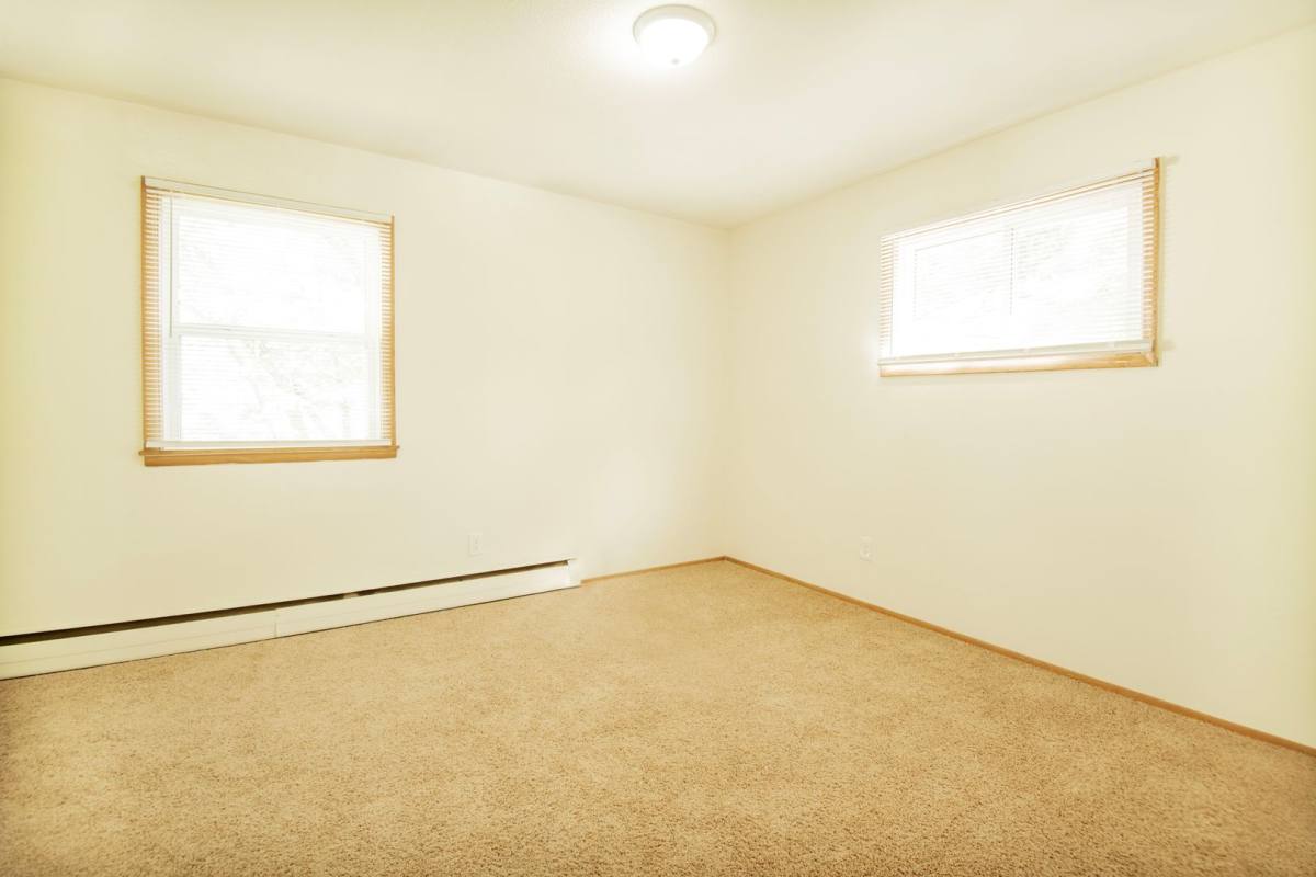 Apartment for rent at 2500 - 7th Ave E, Saint Paul, MN 55109