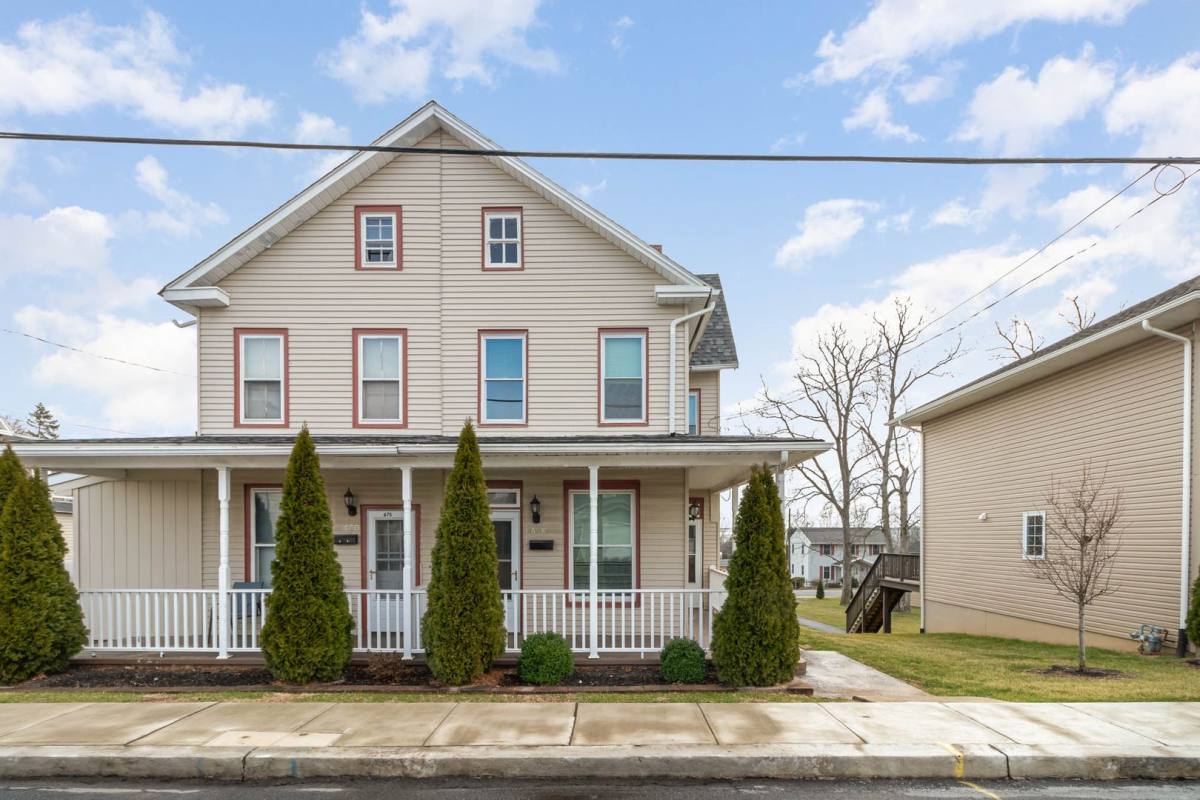 House for rent at 668 Main St, Harrisburg, PA 17113