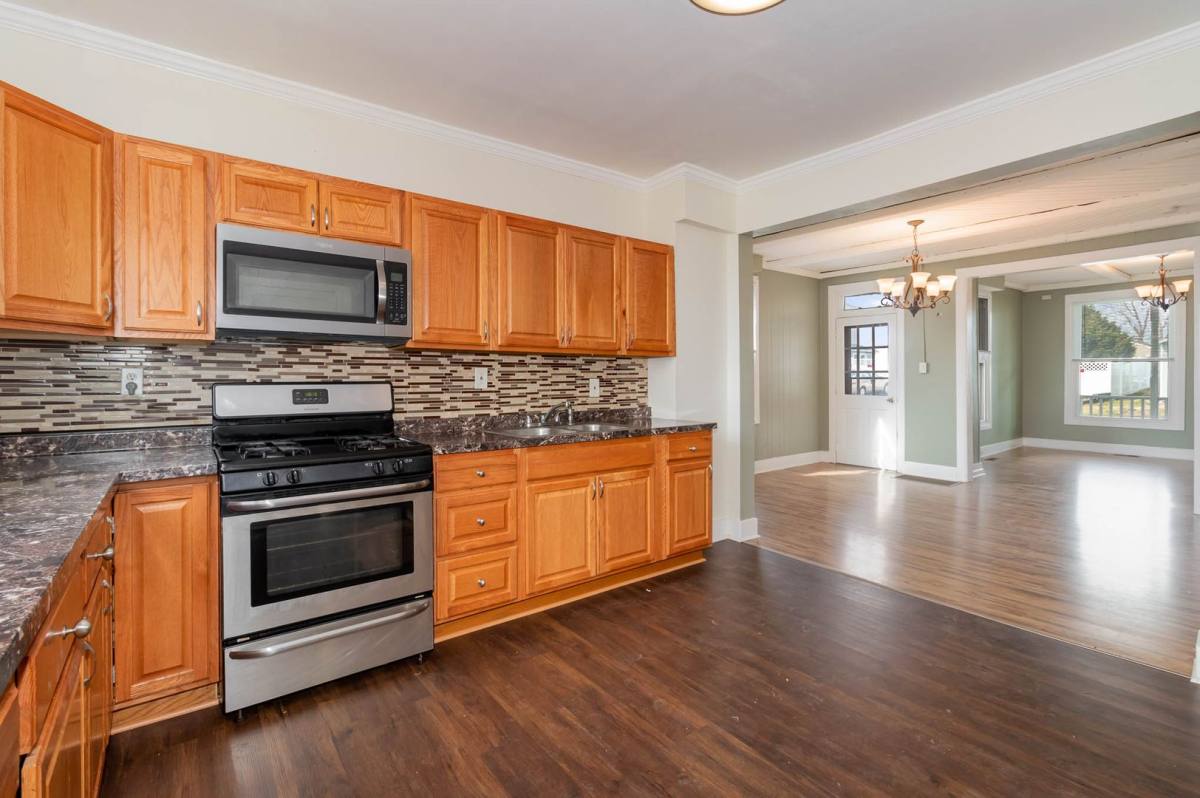 House for rent at 668 Main St, Harrisburg, PA 17113