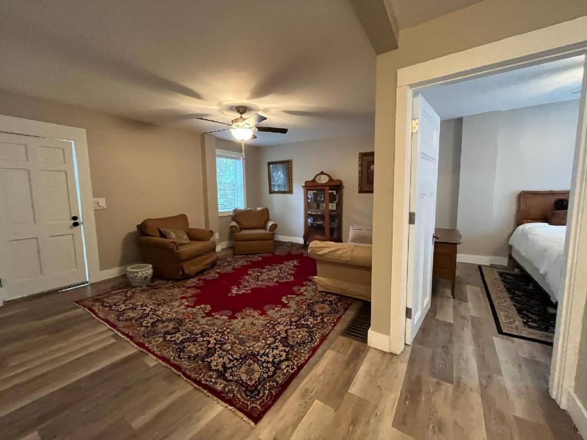 Apartment for rent at 1415 S 3rd St, Louisville, KY 40208