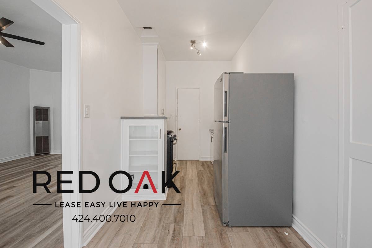 Apartment for rent at 323 E Lomita Ave #202, Glendale, CA 91205