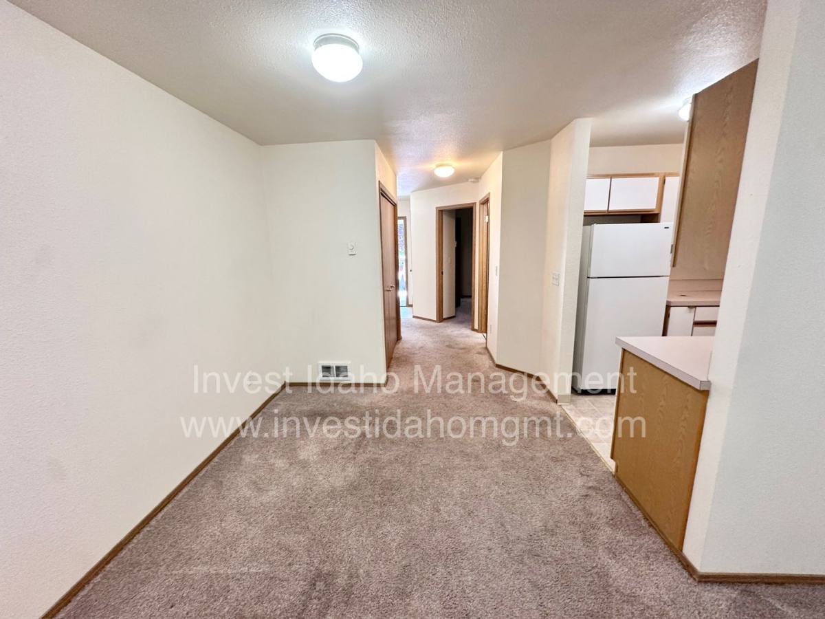Apartment for rent at 1682 S Barlow Lane, Boise, ID 83709